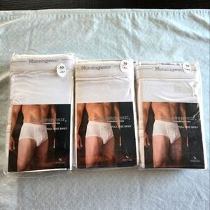 Munsingwear White Classic Briefs Comfortable Underwear